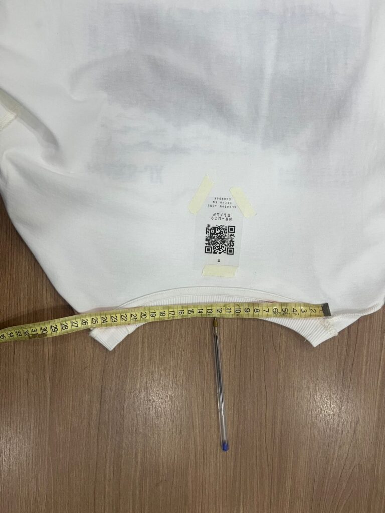 Posicionamiento del código QR en la nuca de la camiseta Andes JX